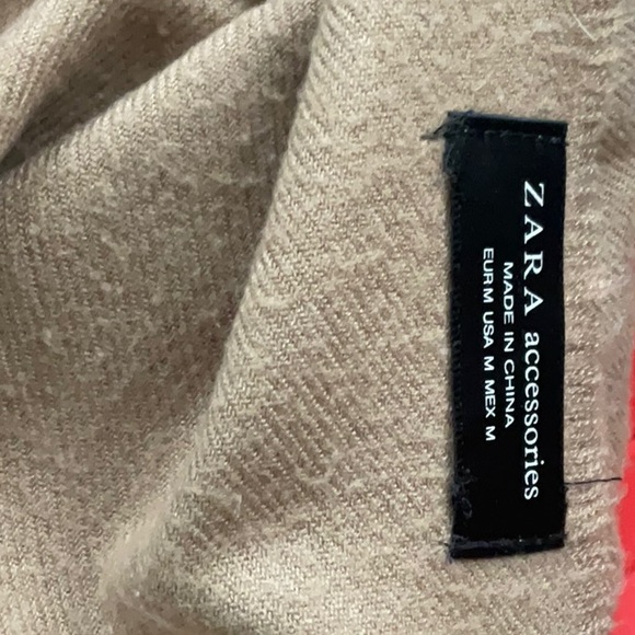 Zara tan scarf oversized super soft fringe - Picture 5 of 7